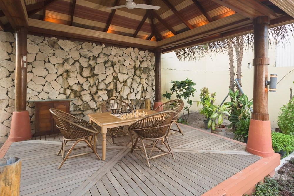 Reveries Maldives Gan  Bagian luar foto