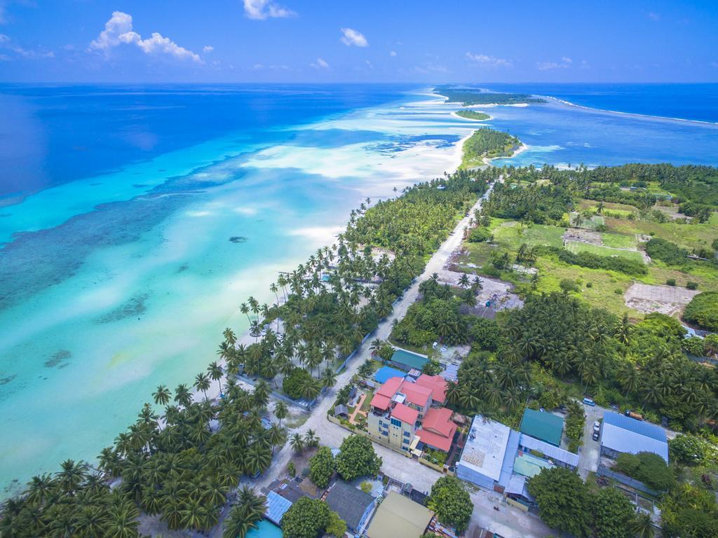 Reveries Maldives Gan  Bagian luar foto