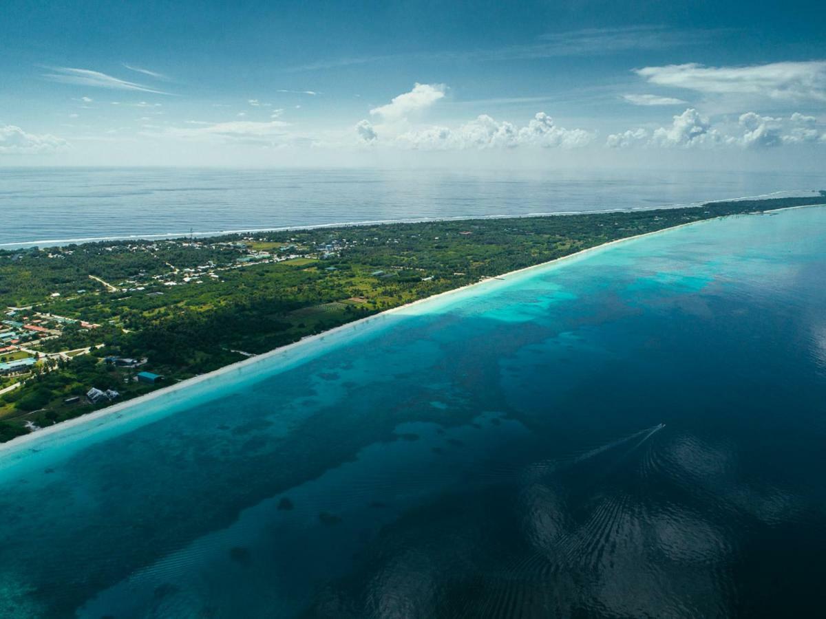 Reveries Maldives Gan  Bagian luar foto